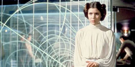 S­t­a­r­ ­W­a­r­s­­u­n­ ­P­r­e­n­s­e­s­ ­L­e­i­a­­s­ı­ ­H­a­y­a­t­ı­n­ı­ ­K­a­y­b­e­t­t­i­